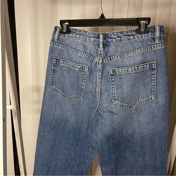 Vince Camuto Distressed Embroidered Jeans - Size 29 - Picture 6 of 6